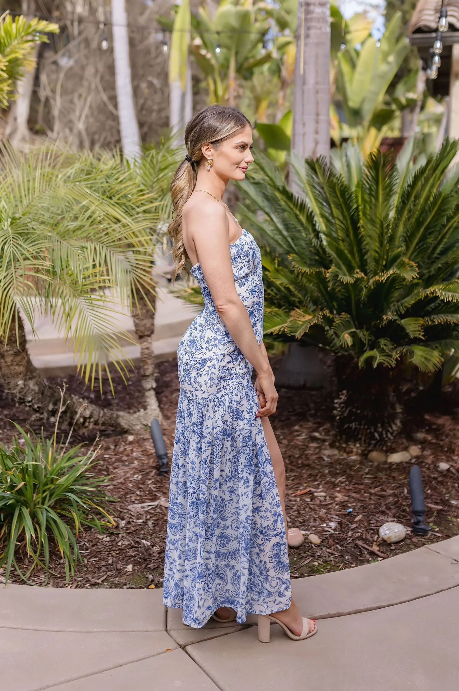 Annie Sleeveless Paisley Print Drop Waist Maxi Dress Blue