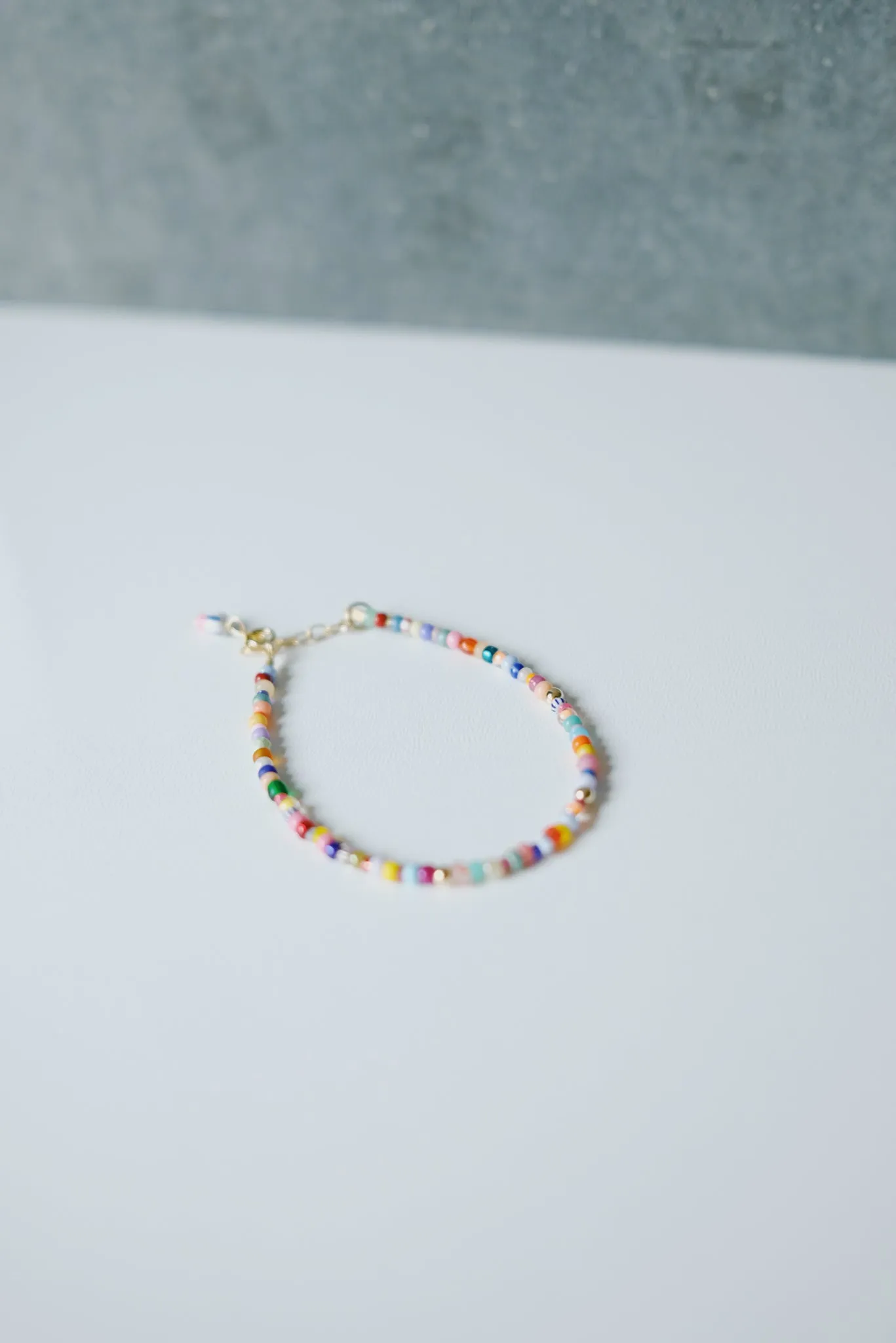 bracelet - MONDO - colorful beads