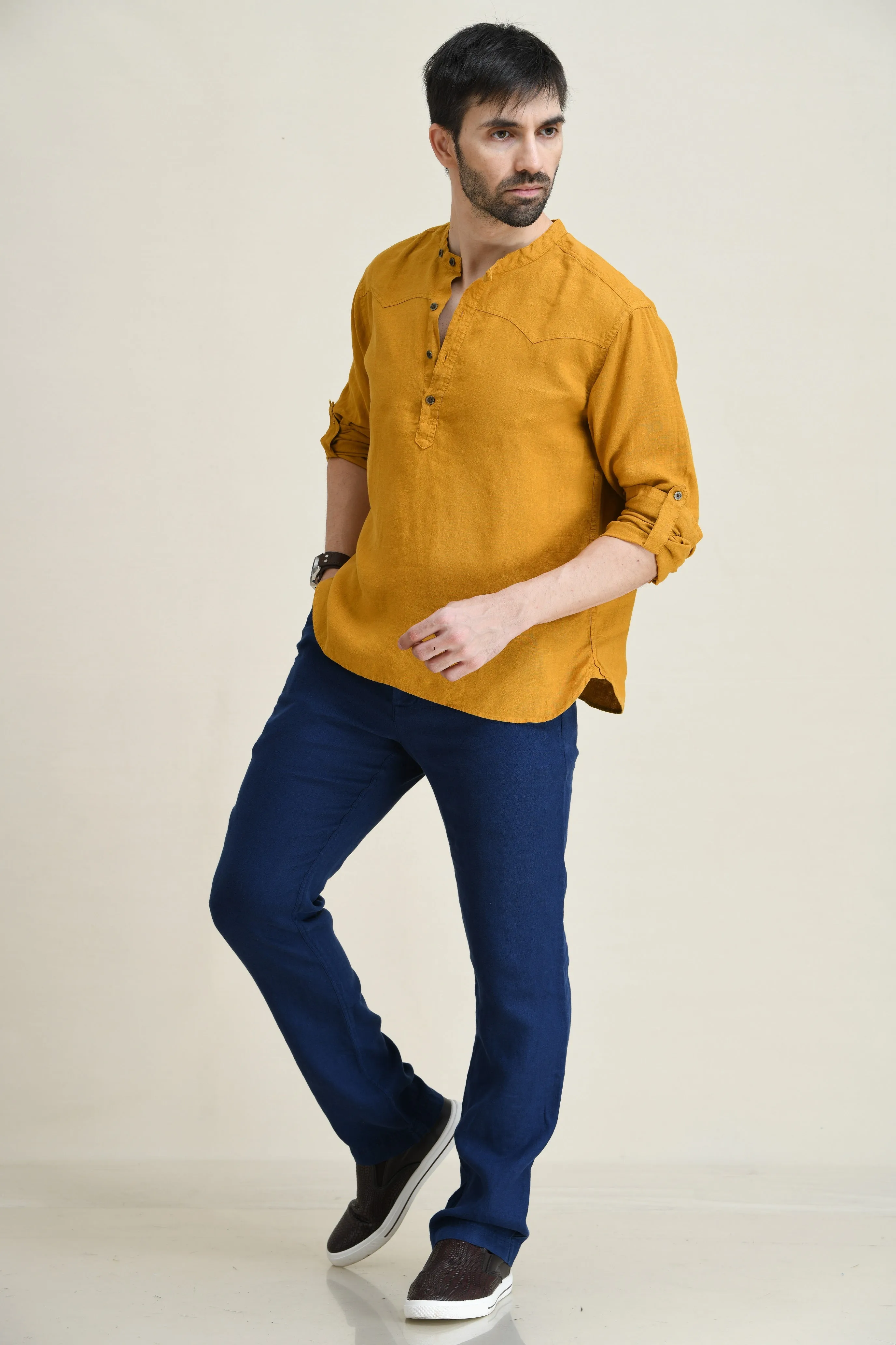 LINEN HALF-PLACKET PULL-ON SHIRT-BAND COLLAR WITH BUTTON-TAB