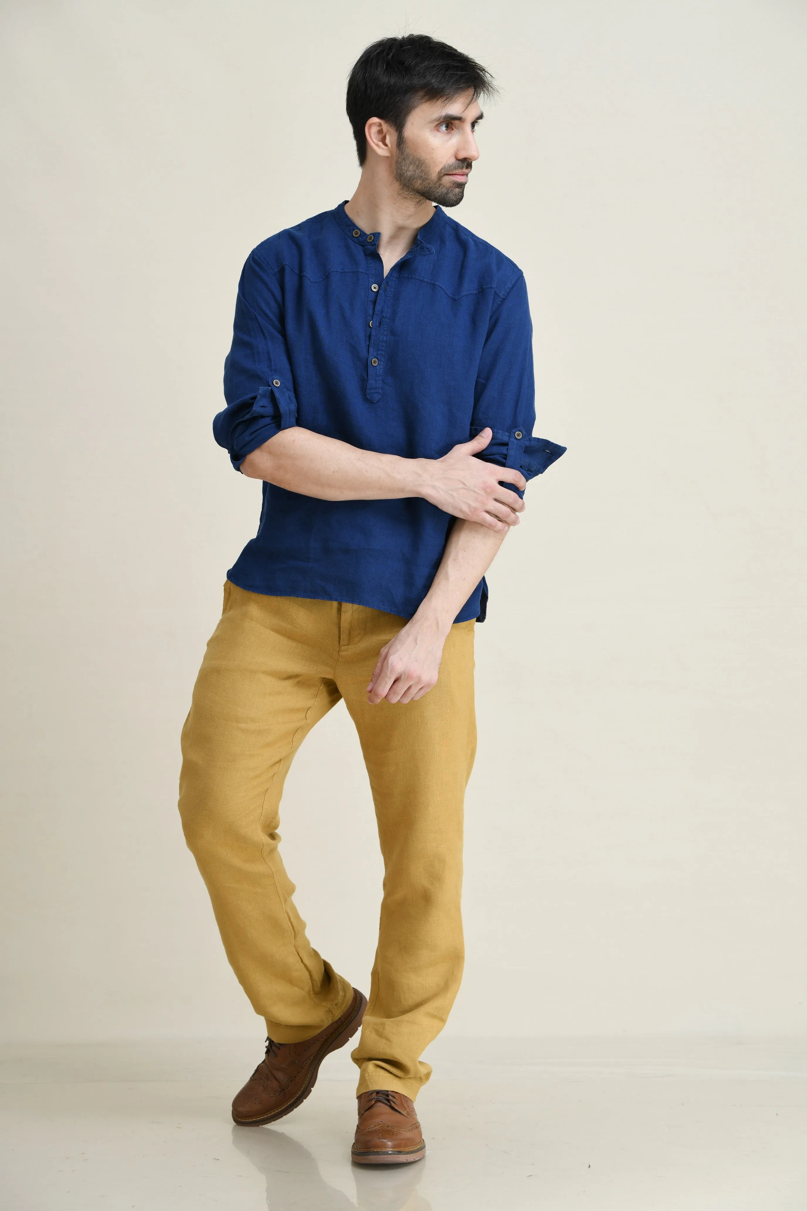 LINEN HALF-PLACKET PULL-ON SHIRT-BAND COLLAR WITH BUTTON-TAB
