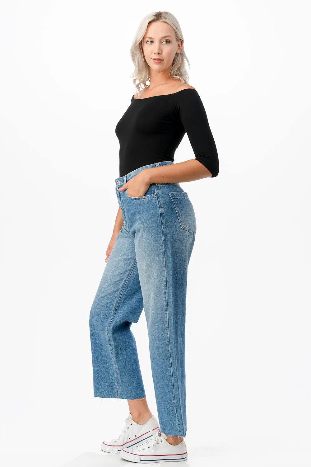 OFF-THE SHOULDER TOP-BLACK