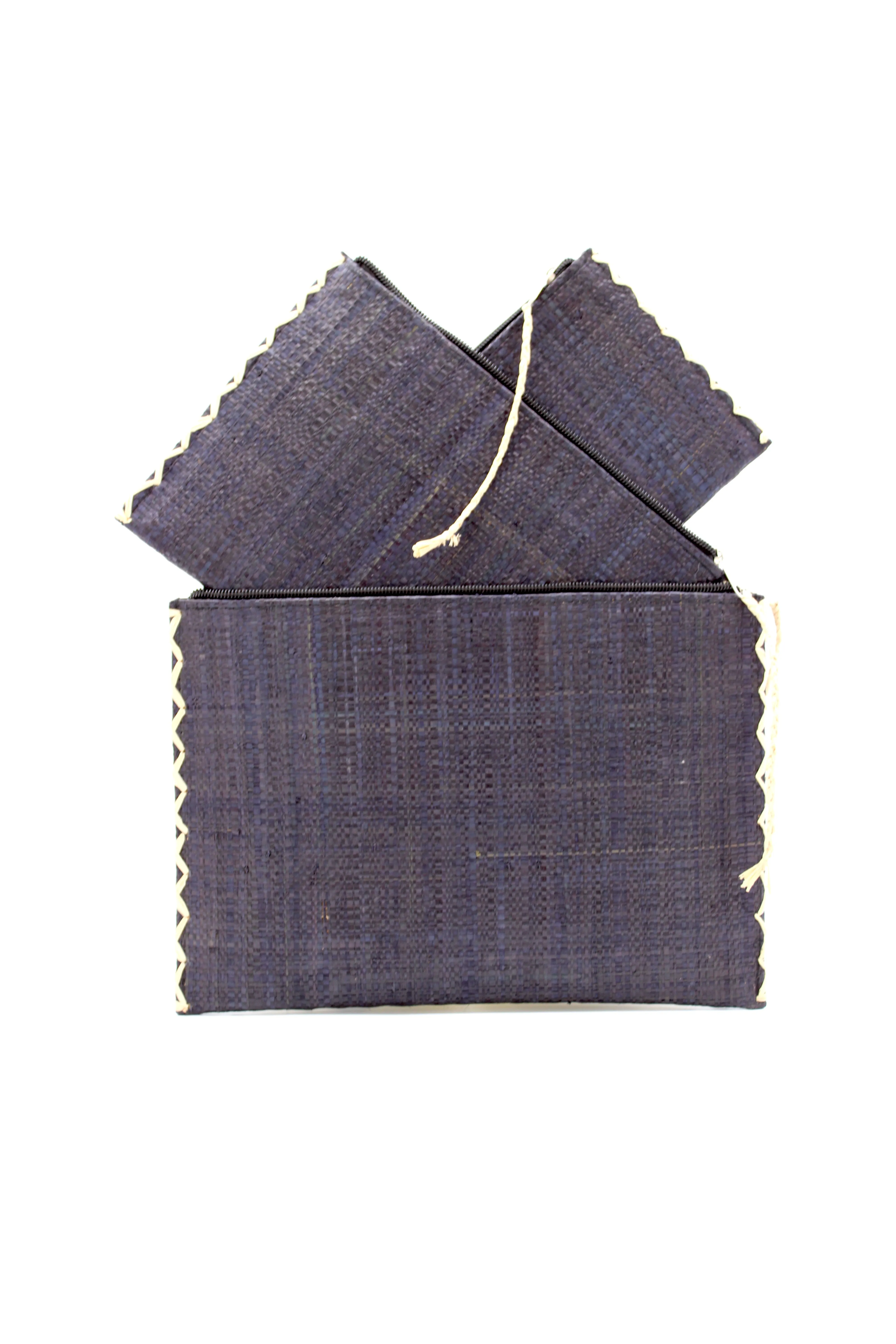 Set of 3 Nesting Zippered Straw Clutches Solid Colors