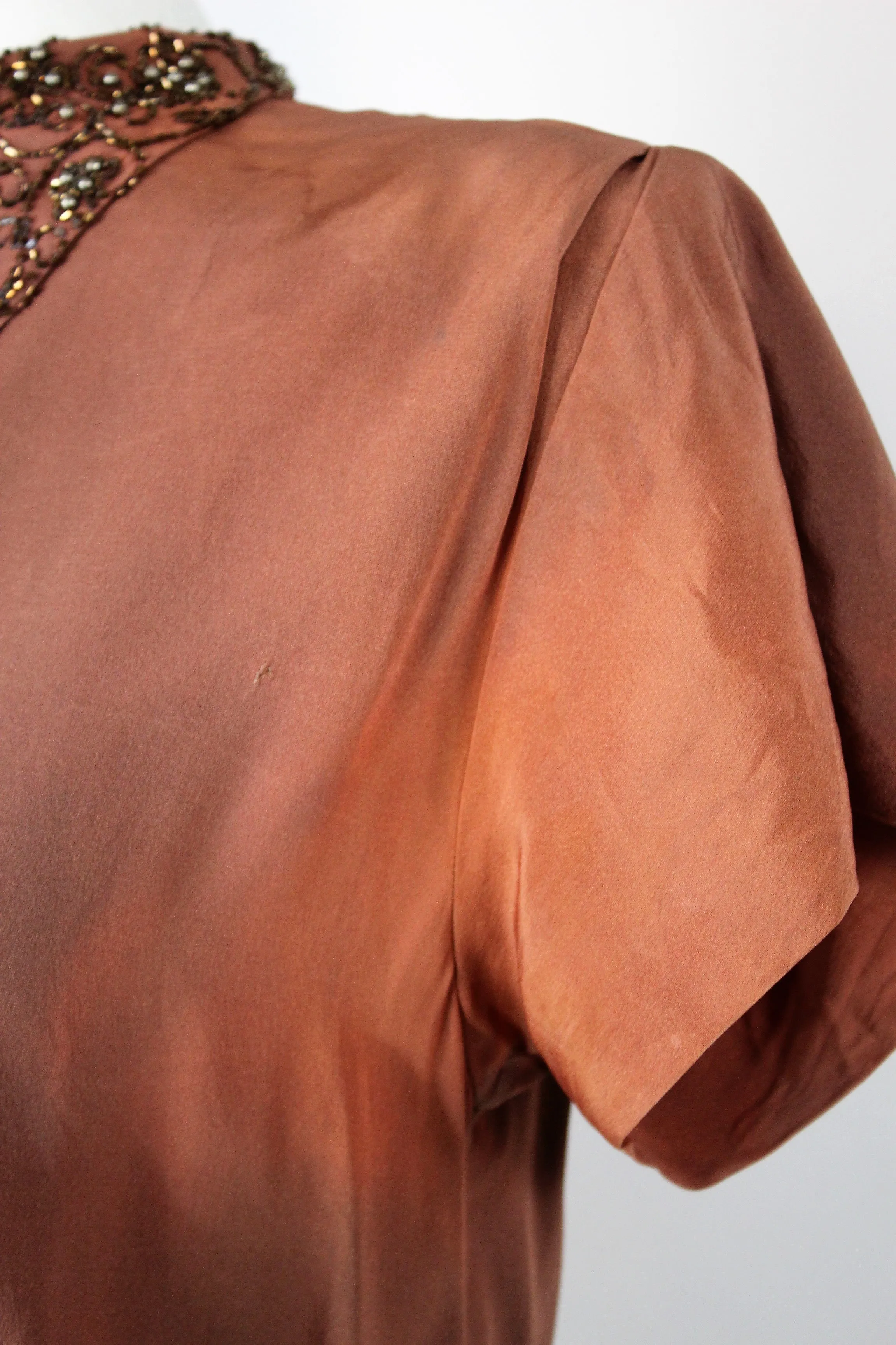 Vintage 1940s Ilene Brown Rayon Top with Beaded Collar