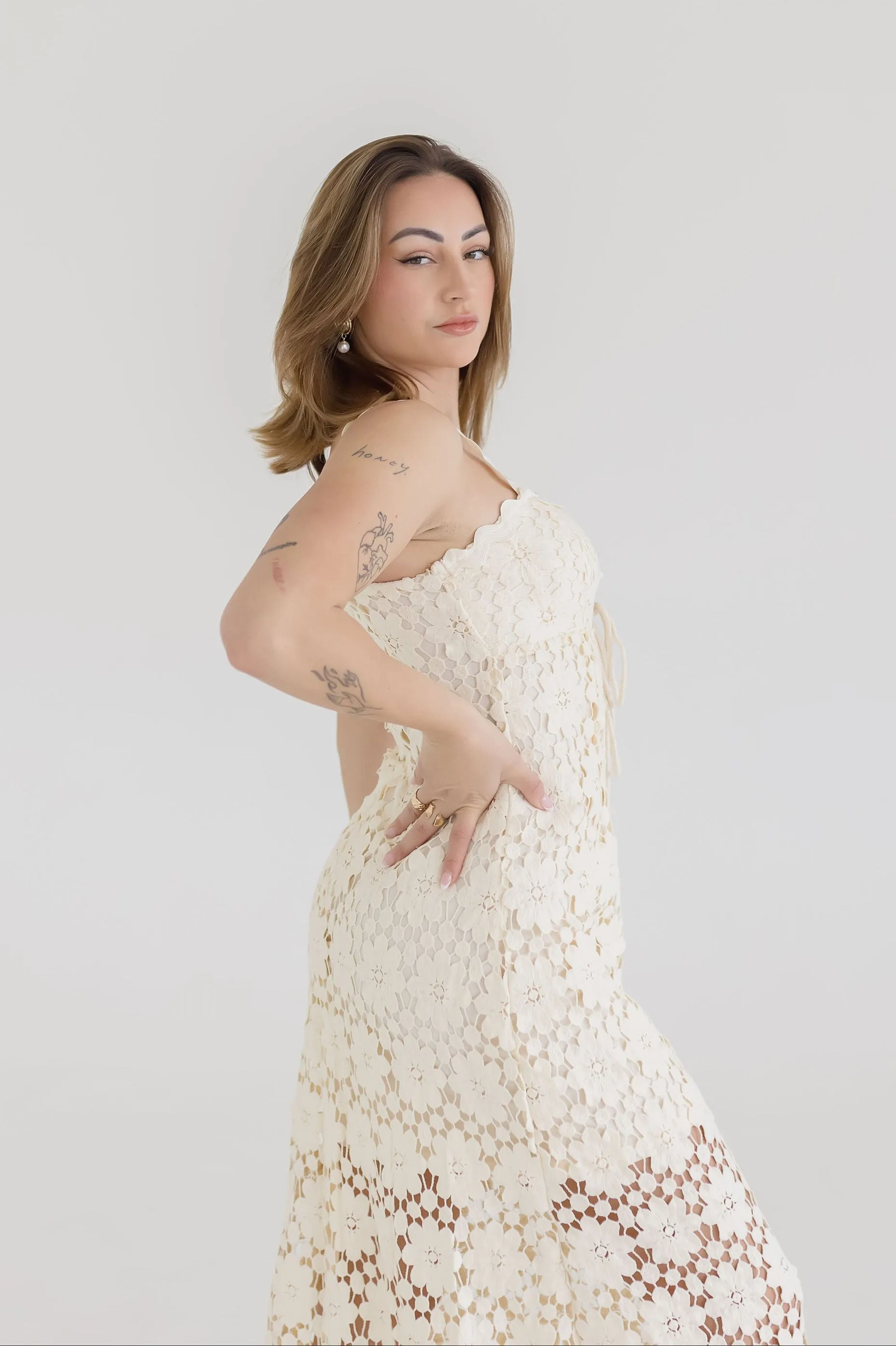 Wilder Sleeveless Crochet Floral Lace Maxi Dress Natural